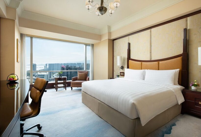 Deluxe Room, Shangri La Wenzhou A Panoramic View Of The River, Adjacent To Wenzhou International Convention And E