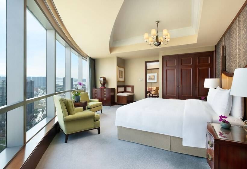 Executive Suite, Shangri La Wenzhou A Panoramic View Of The River, Adjacent To Wenzhou International Convention And E