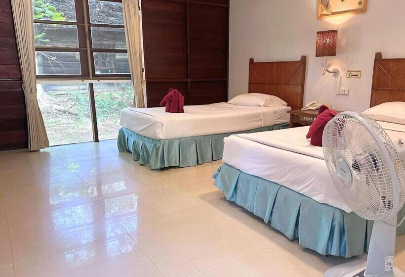 غرفة قياسية, The Legacy River Kwai Resort