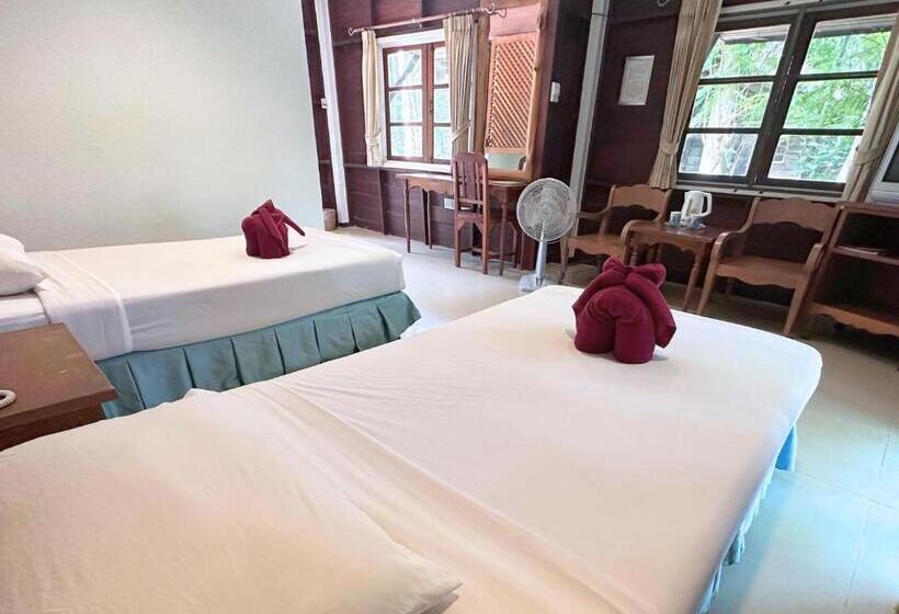 غرفة قياسية, The Legacy River Kwai Resort