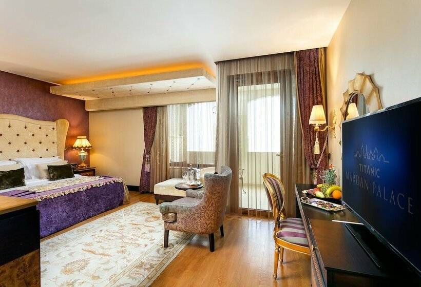 Номер Премиум, Titanic Mardan Palace