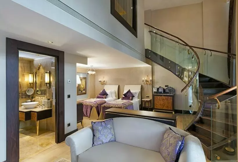 Duplex Suite, Titanic Mardan Palace