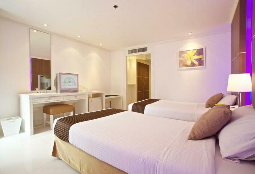 Quarto Deluxe, King Park Avenue Hotel Bangkok