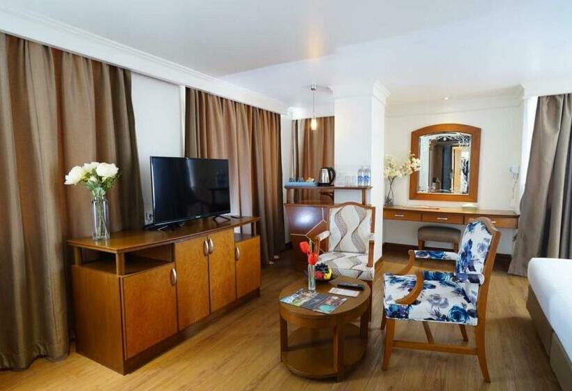 سوییت اجرایی, King Park Avenue Hotel Bangkok