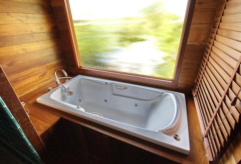 Номер Deluxe, Ruen Come In