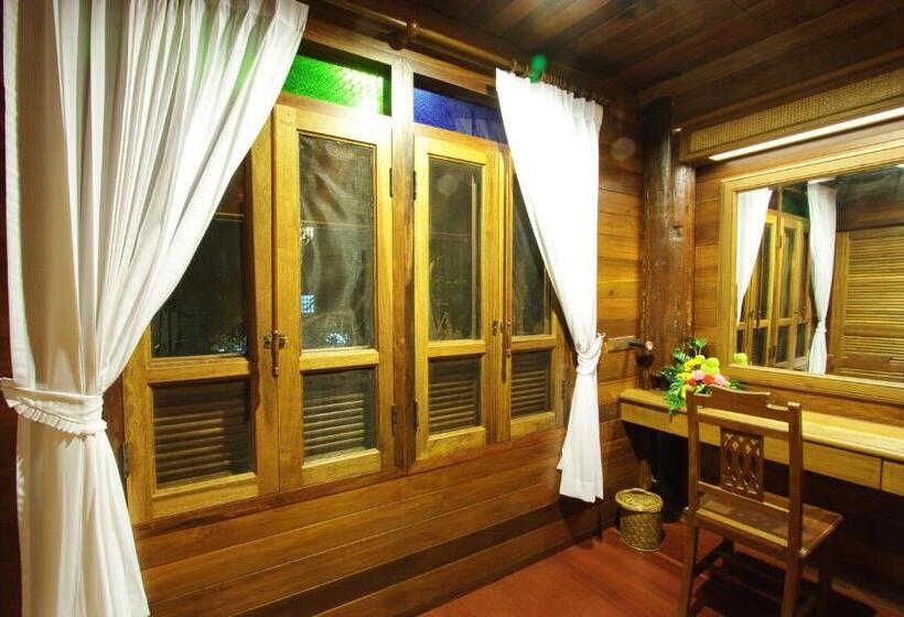 Номер Deluxe, Ruen Come In