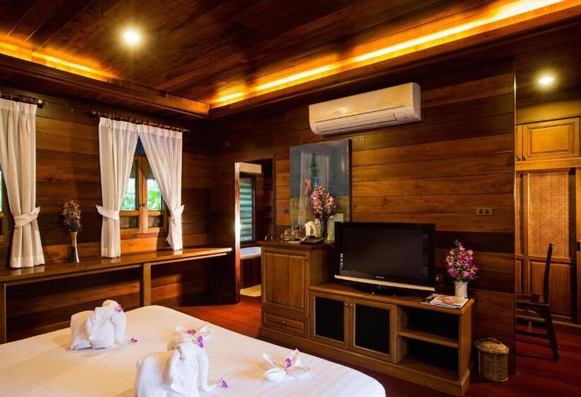 Номер Deluxe, Ruen Come In