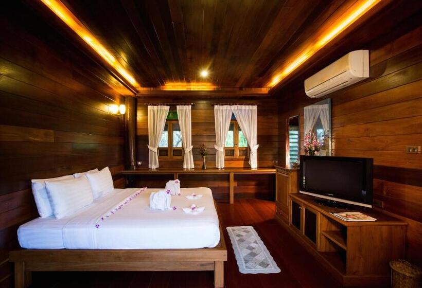 Номер Deluxe, Ruen Come In