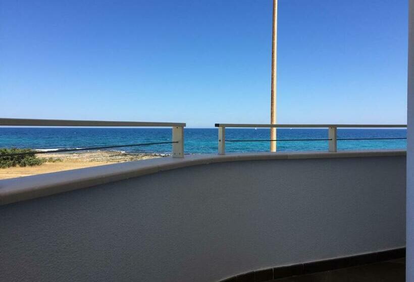 Номер Deluxe Вид на Море с Балконом, Almare' B&b