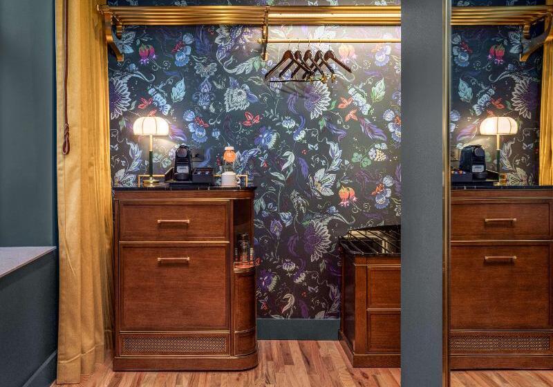 جناح سرير كينج, Canopy By Hilton Chicago Central Loop