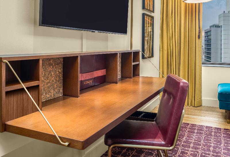 غرفة قياسية سرير كينج, Canopy By Hilton Chicago Central Loop