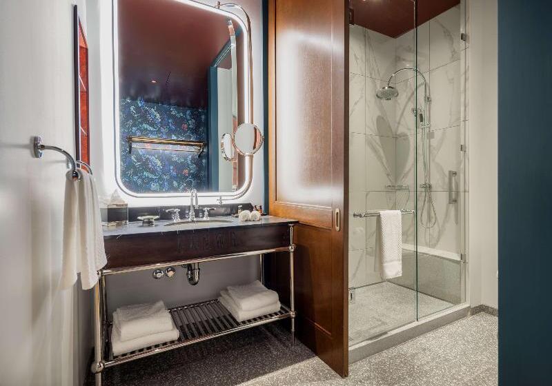 غرفة قياسية سرير كينج, Canopy By Hilton Chicago Central Loop