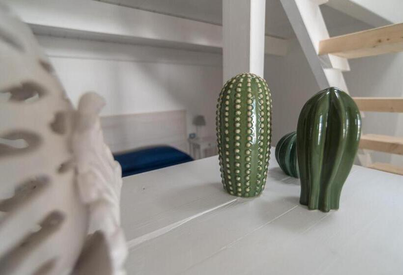 اتاق استاندارد چهارنفره با چشمانداز باغ, Il Pagliaio B&b