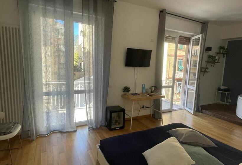 اتاق استاندارد با وان آب گرم, Suites Colombo 32