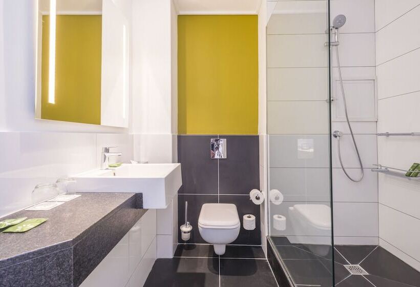 غرفة قياسية مطلّة علي البحر, Simon S Town Quayside