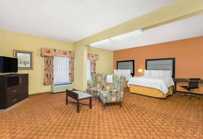 Люкс, Baymont By Wyndham Fayetteville
