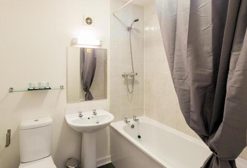 스탠다드 룸, Celtic International Hotel Cardiff Airport