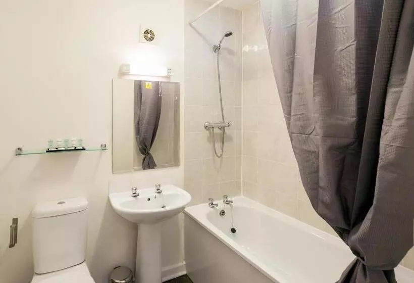 اتاق استاندارد, Celtic International Hotel Cardiff Airport