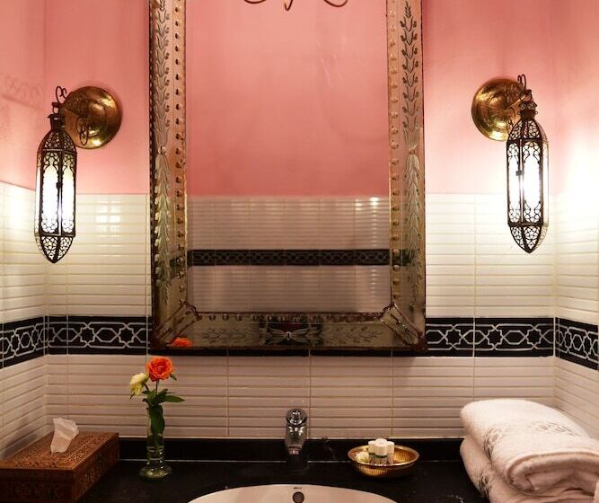 스탠다드 룸, El Reducto