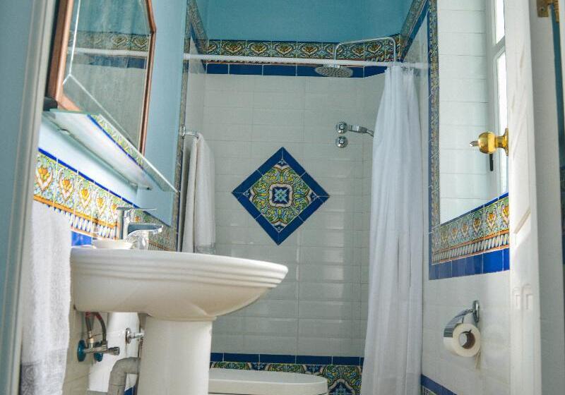 스탠다드 룸, El Reducto