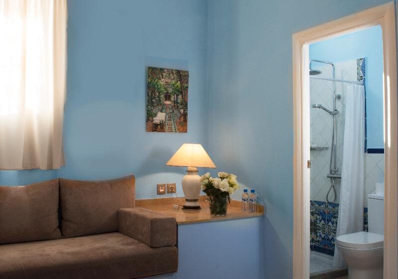 스탠다드 룸, El Reducto