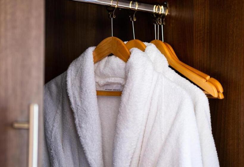 غرفة تنفيذية, Formby Hall Golf Resort & Spa