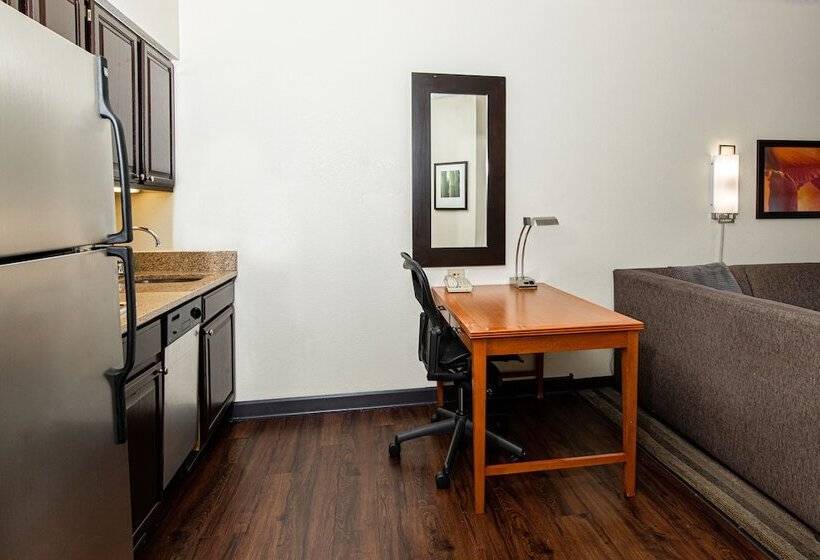 스위트, Hyatt House Chicago Schaumburg