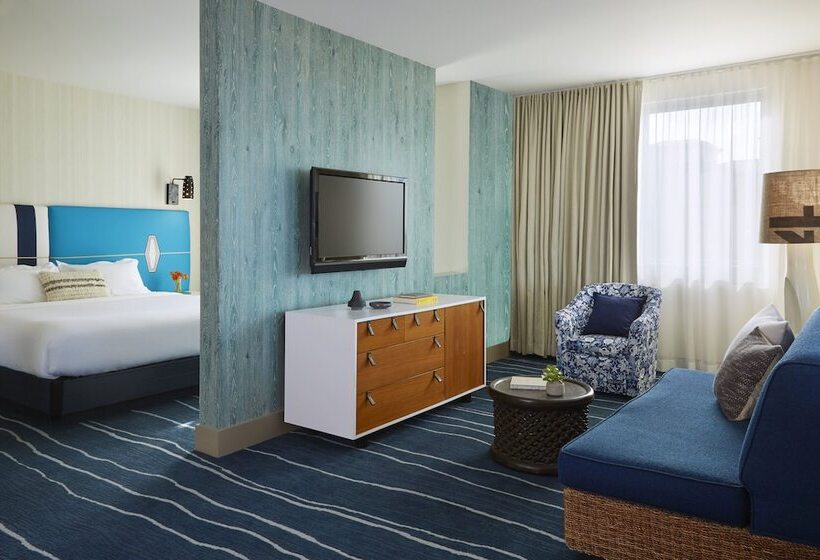 带双人床的标准工作室, Kimpton Shorebreak Huntington Beach Resort, An Ihg