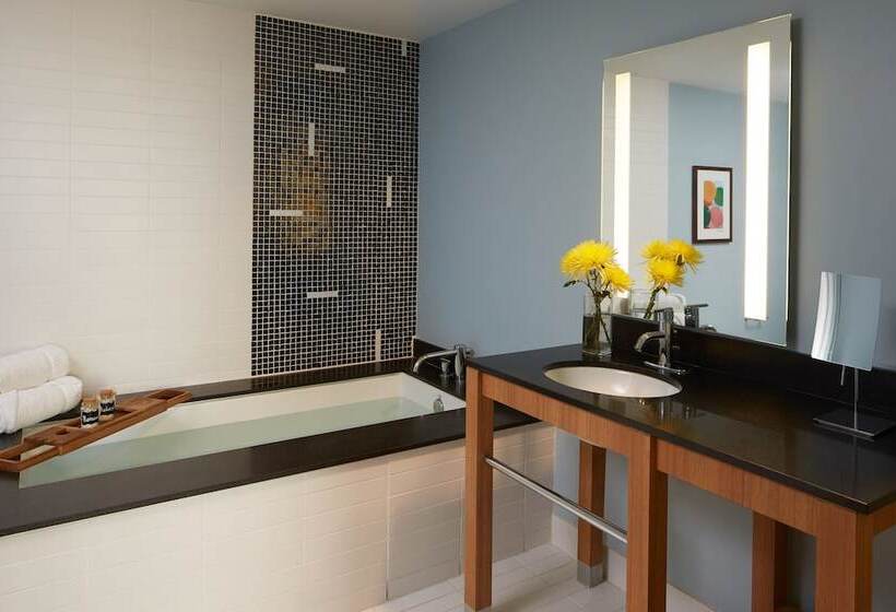 带2个卧室的套房, Kimpton Shorebreak Huntington Beach Resort, An Ihg