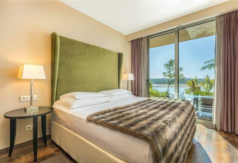 Вилла 3 Спальни с Бассейном, Ap Lago Montargil   Conference & Spa
