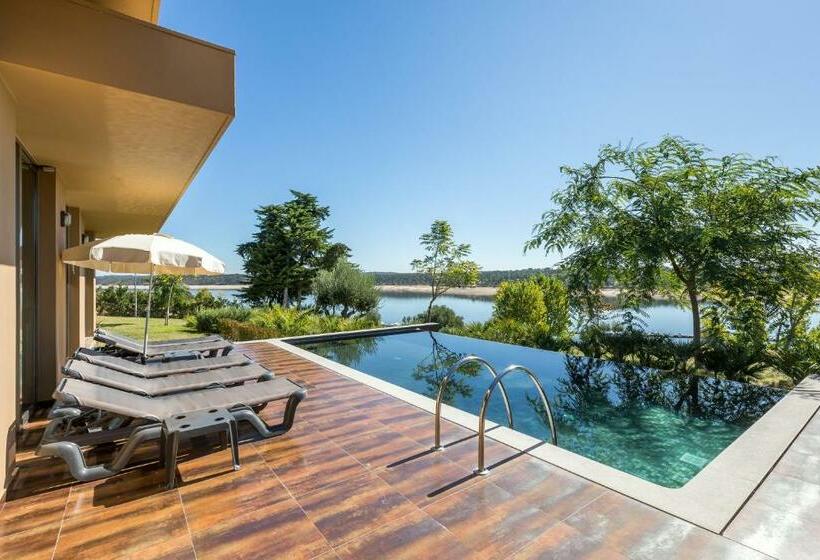 プール付３ベッドルーム　ビラ, Ap Lago Montargil   Conference & Spa