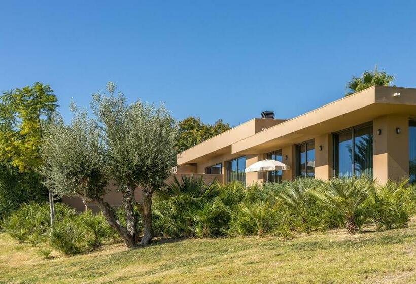 プール付３ベッドルーム　ビラ, Ap Lago Montargil   Conference & Spa