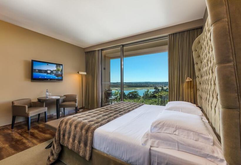 Superior room with lake view, Ap Lago Montargil Conference & Spa