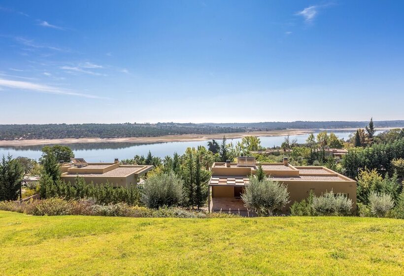 Villa 2 Makuuhuonetta, Ap Lago Montargil Conference & Spa