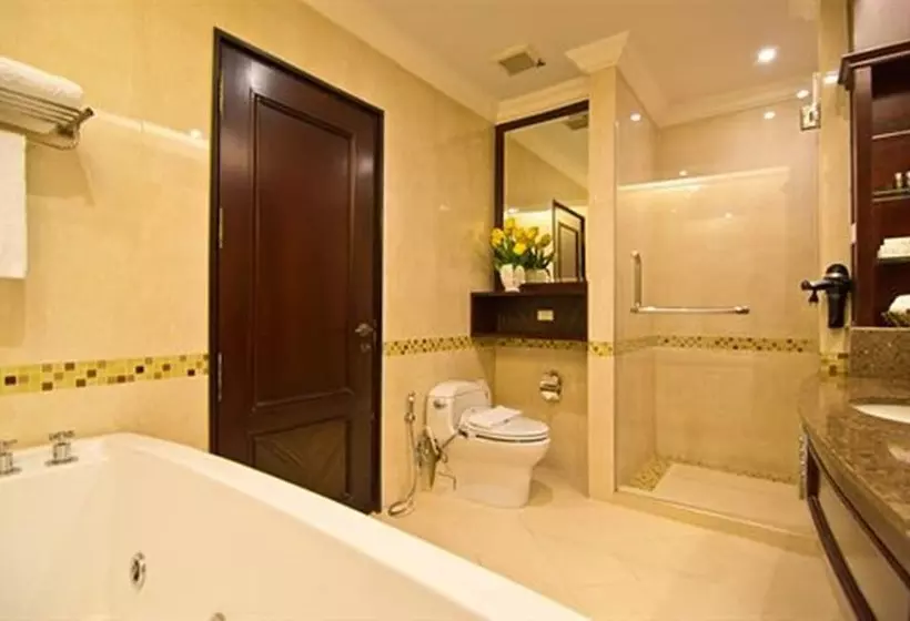 スイート, Lk Residence