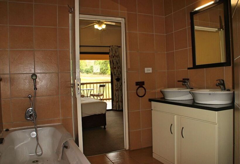 Шале 1 Спальня, Natal Spa Hot Springs & Leisure Resort