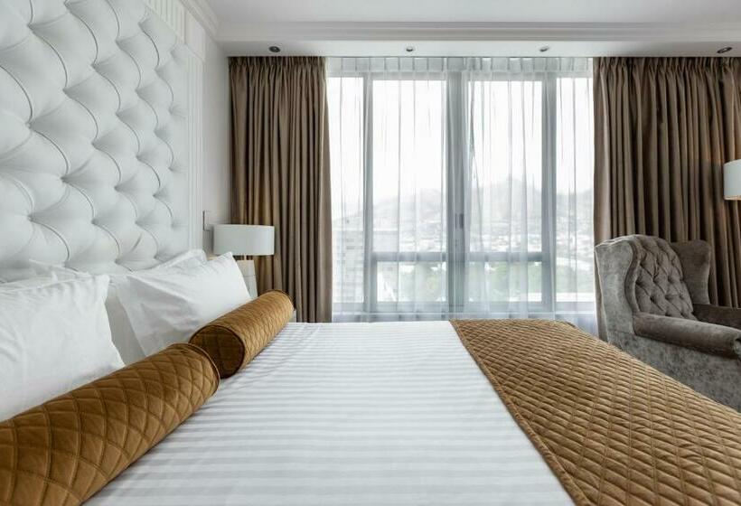 豪华工作室, Pepperclub