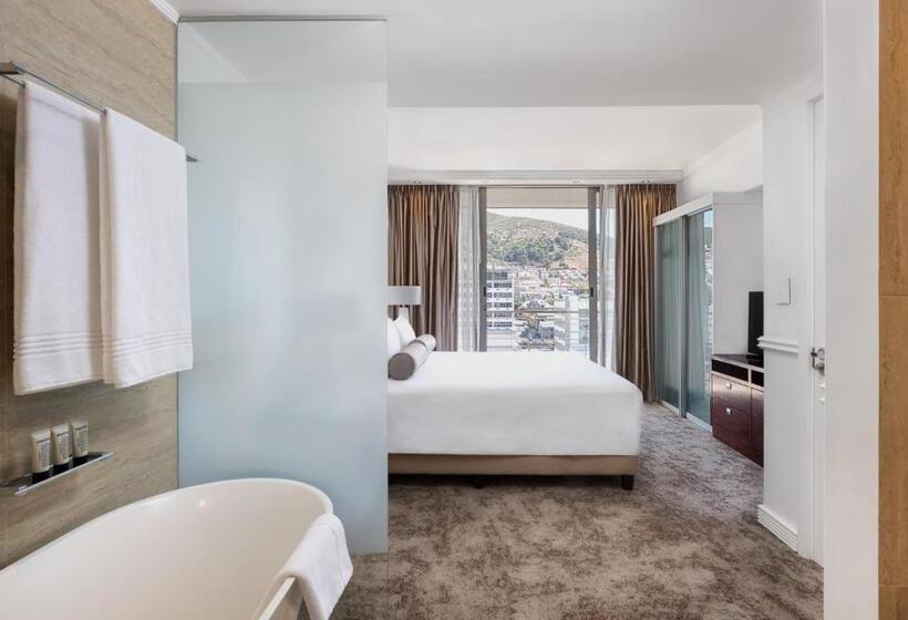 Family Suite, Pepperclub