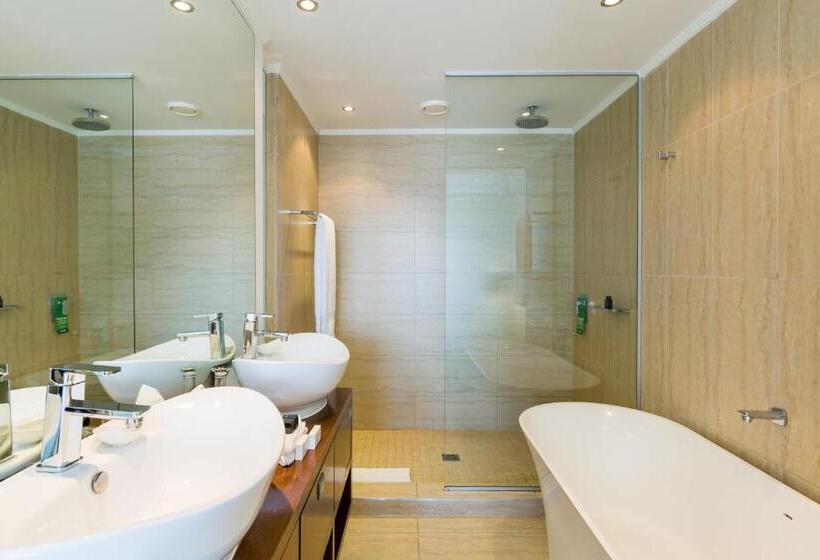 豪华两卧套房, Pepperclub