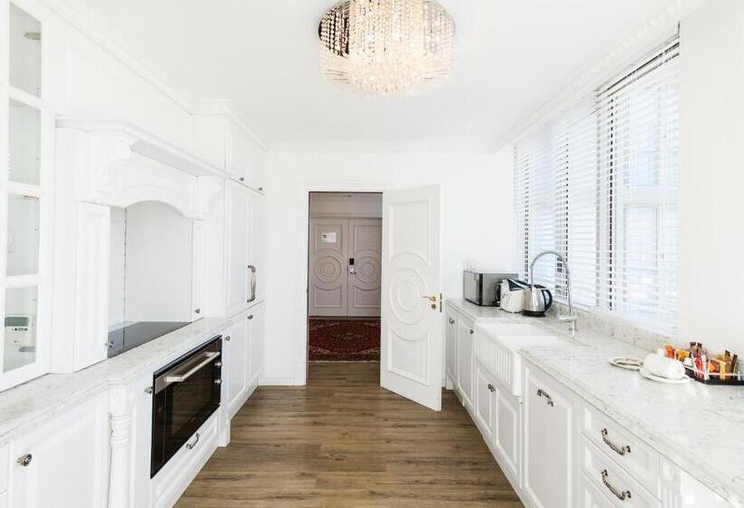 总统套房, Pepperclub