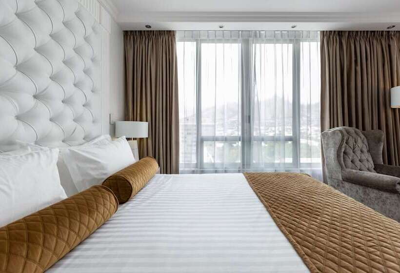 豪华工作室, Pepperclub