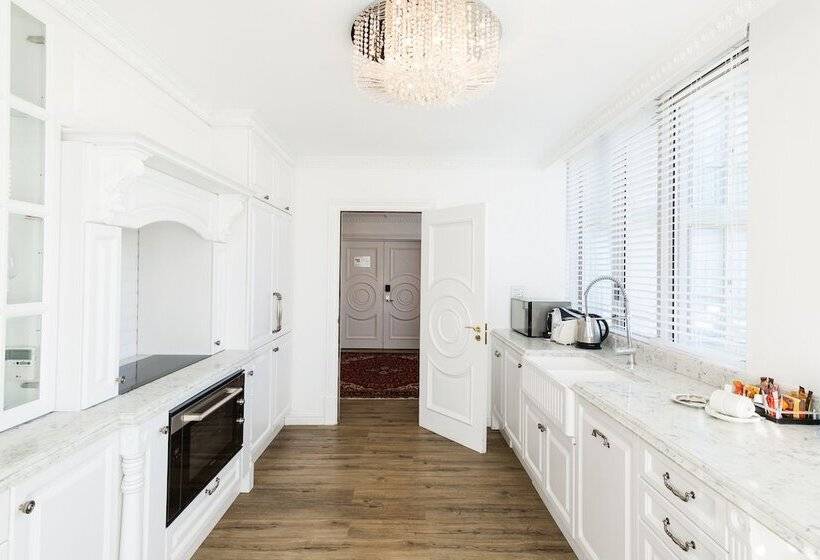 总统套房, Pepperclub