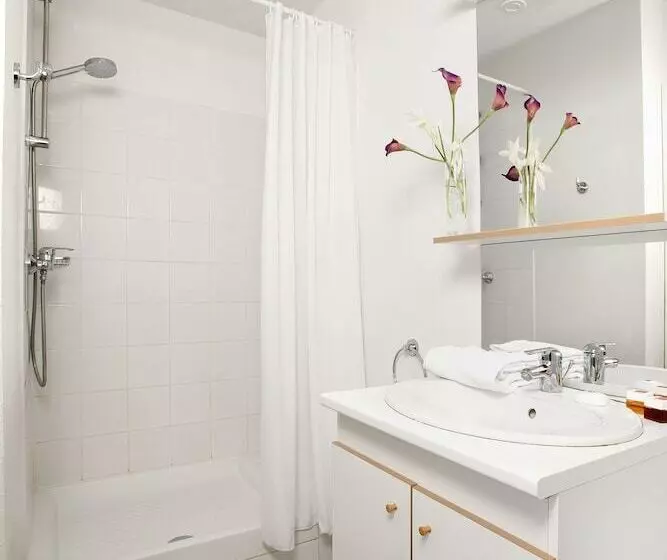 استودیوی استاندارد, Séjours & Affaires Caen Le Clos Beaumois