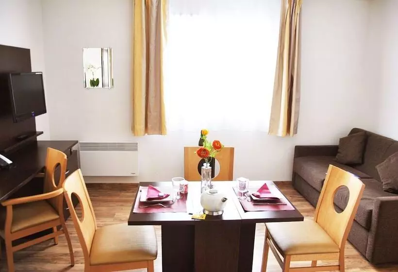 آپارتمان 1 خوابه, Séjours & Affaires Caen Le Clos Beaumois