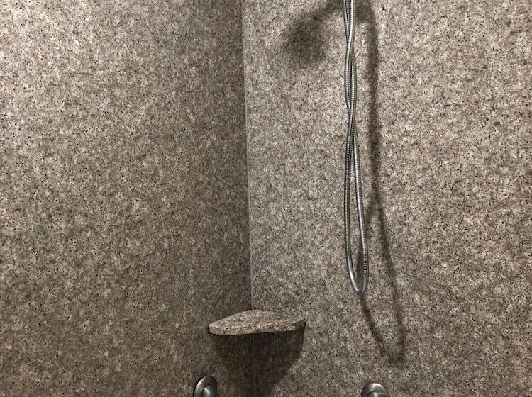 Люкс, Spark By Hilton Montgomery Eastchase