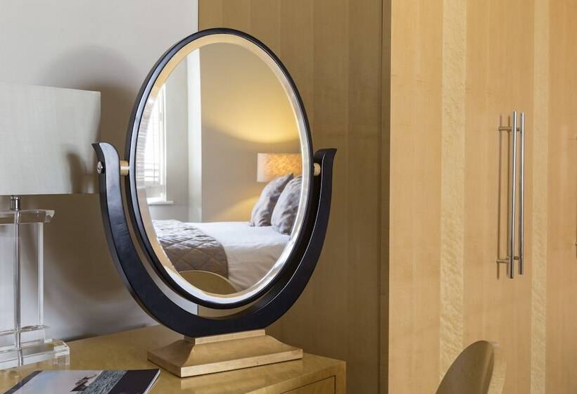 غرفة قياسية, The Kings Arms