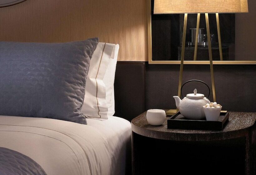 سوییت, The Royal Sonesta Chicago River North