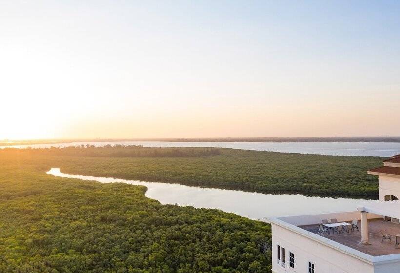 سوئیت با چشم‌انداز رودخانه, The Westin Cape Coral Resort At Marina Village
