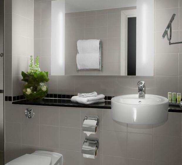 سوییت جونیور, Radisson Blu Hotel, Durham