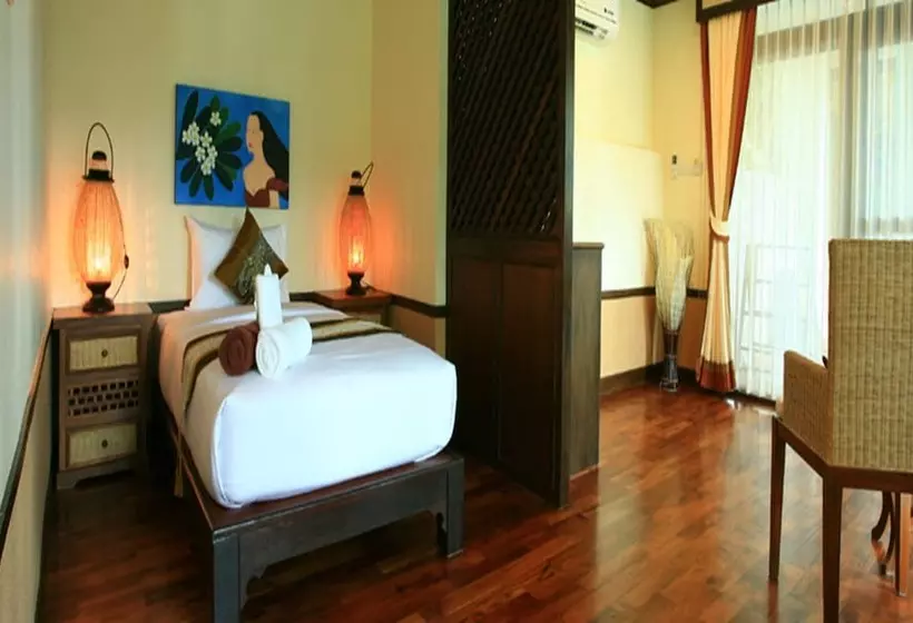 ویلای یک اتاق خوابه با استخر شنا, Salad Buri Resort  Sha Extra Plus